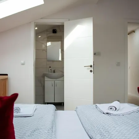 شقة Hall Apheartment